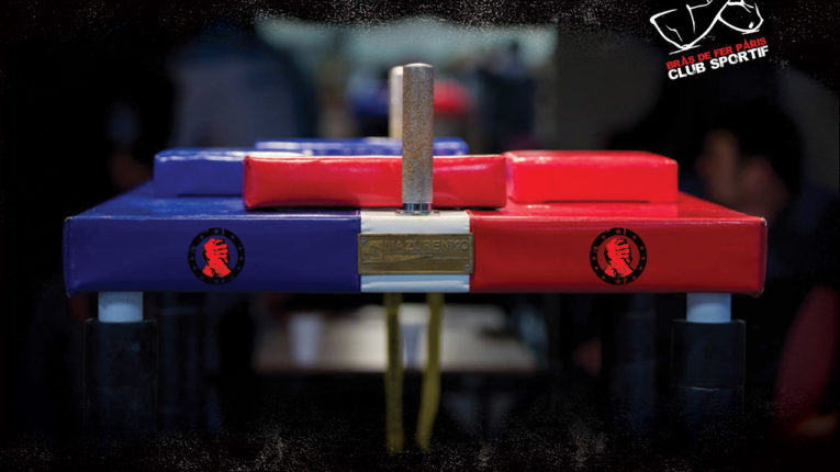 Table homologuée pour bras de fer sportif – X-MEN Armwrestling