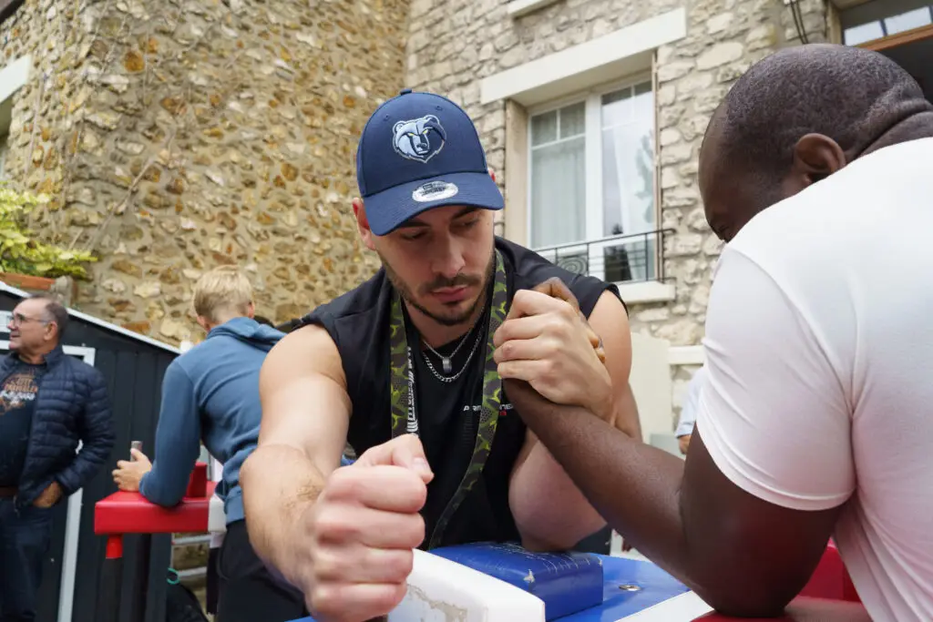 bras de fer sportif Epinay PARIS
